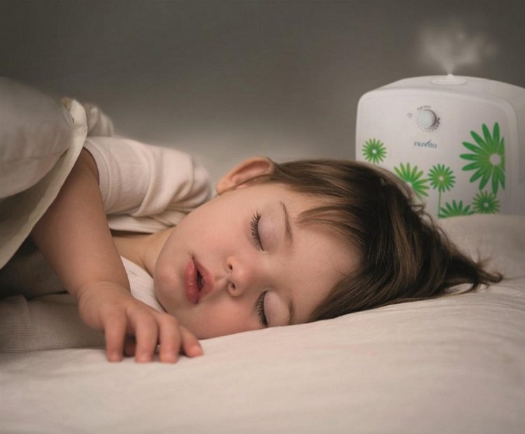 शिशु के कमरे में रात को सोते वक्त humidifier का इस्तेमाल करें